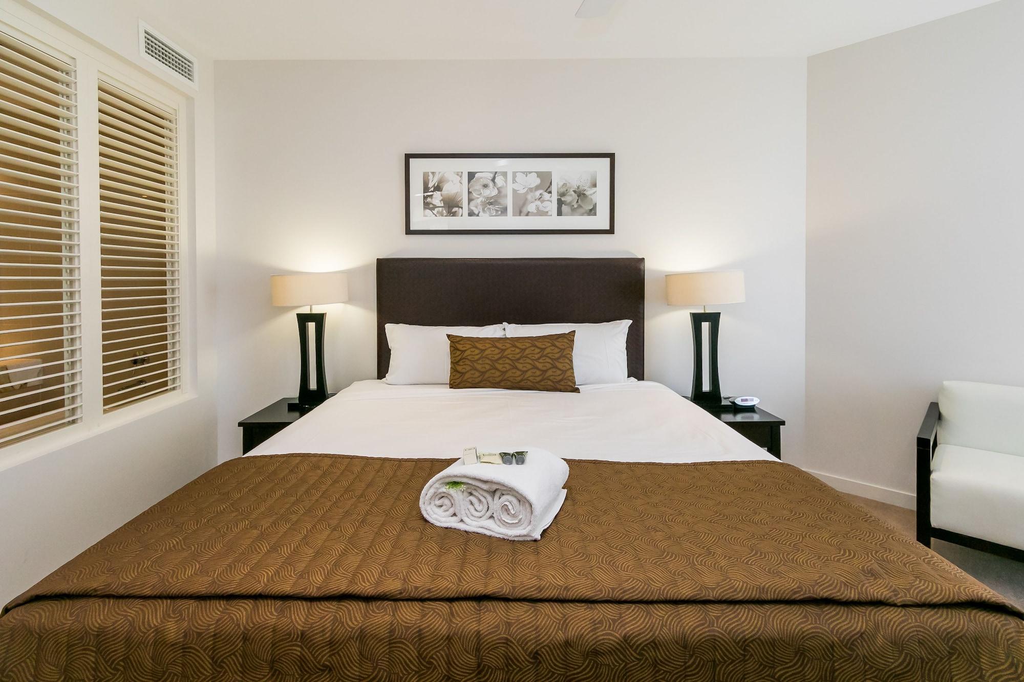 Grand Mercure Allegra Hervey Bay Ngoại thất bức ảnh A bedroom at the hotel