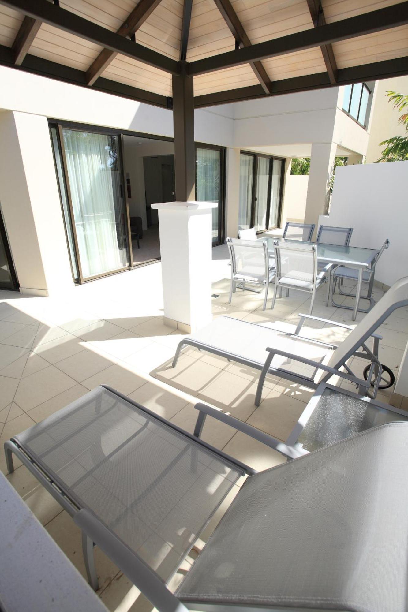 Grand Mercure Allegra Hervey Bay Ngoại thất bức ảnh A patio